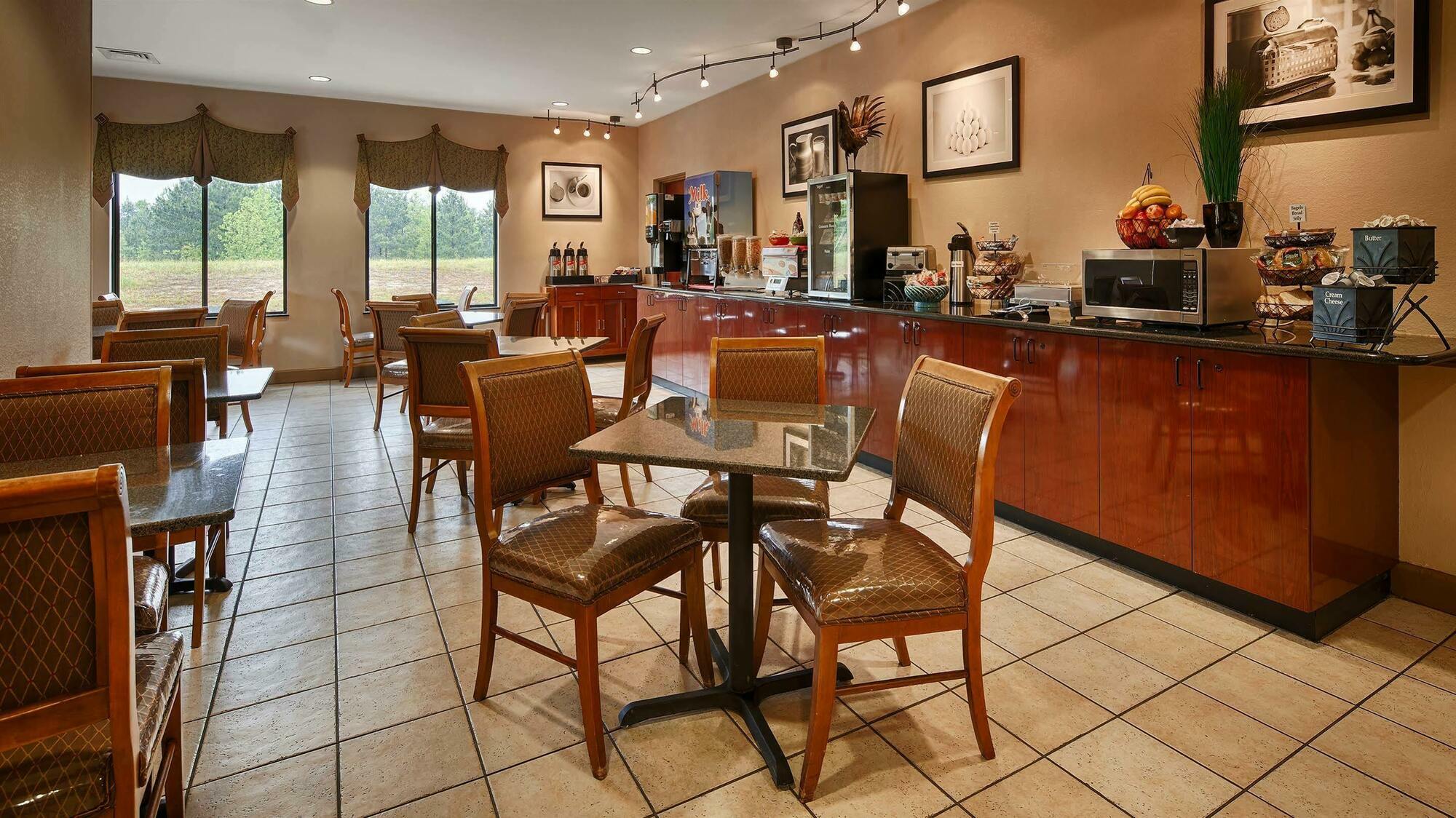 Best Western Plus Suites Greenville Exterior photo